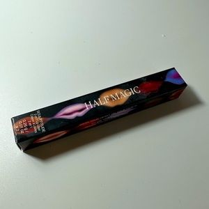 Half magic lip liner